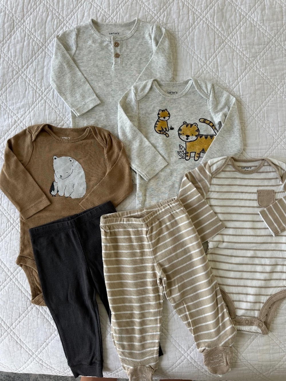 Carter’s Bodysuit and Pants Bundle 9 months